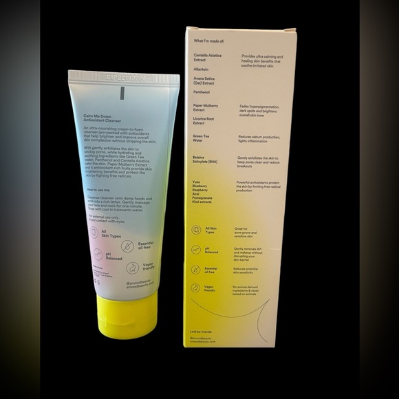 - NEW: SMOOD Antioxidant Cleanser - Picture 2 of 6